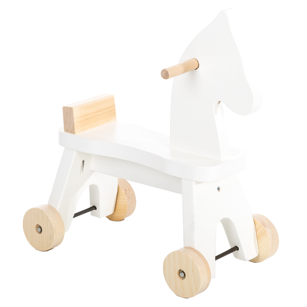 CLASSIC RIDING HORSE